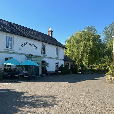 Badgers Inn Petworth Exterior photo